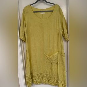 Luukaa linen dress in lovely yellow/chartreuse color.  Size 5 (L/XL)
